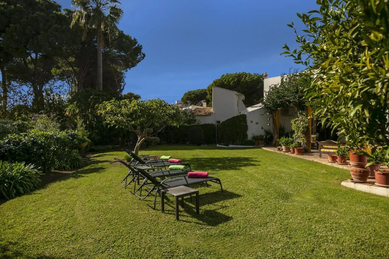 Villa Arin - Beachside Family Home Estepona