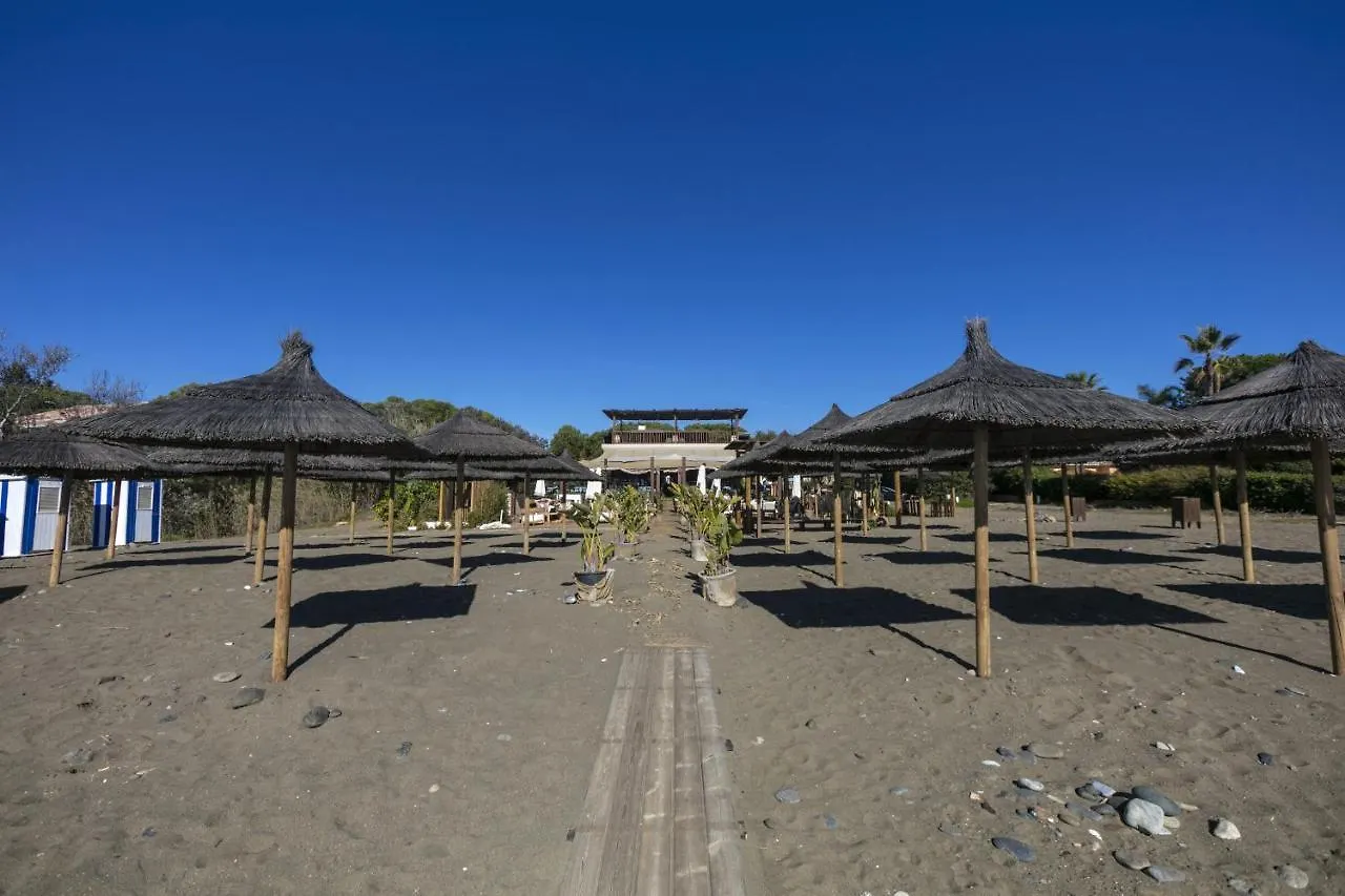 Villa Arin - Beachside Family Home Estepona